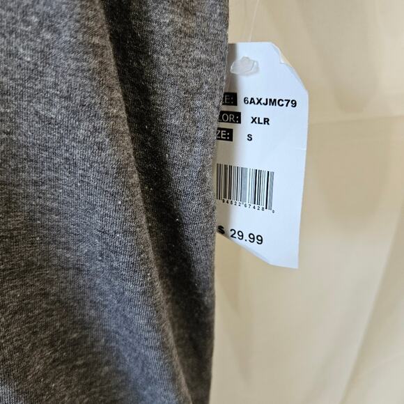 XFL Seattle Dragons 2020 GIII Sports Short Sleeve Gray Football Size Small - Picture 6 of 8